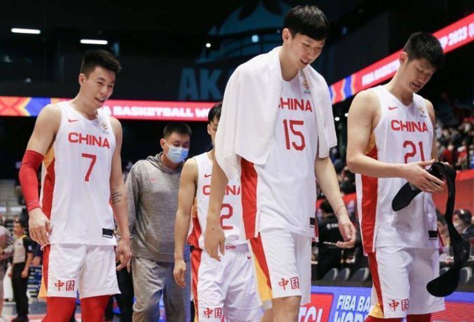 包含男篮亚洲杯阵容出炉！广东2球员争议不断，郭士强应考虑辽篮感受的词条