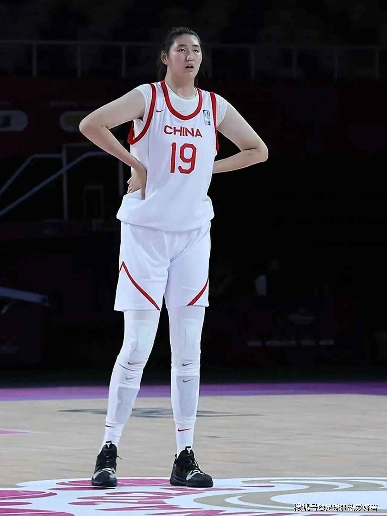 亚美体育-张子宇此前2战日本场均17分7篮板投篮命中率为77%的简单介绍