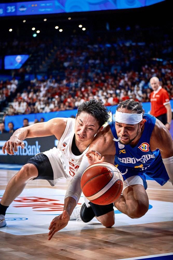 包含渡边和比江岛慎缺席亚洲杯河村勇辉首选NBA机会的词条