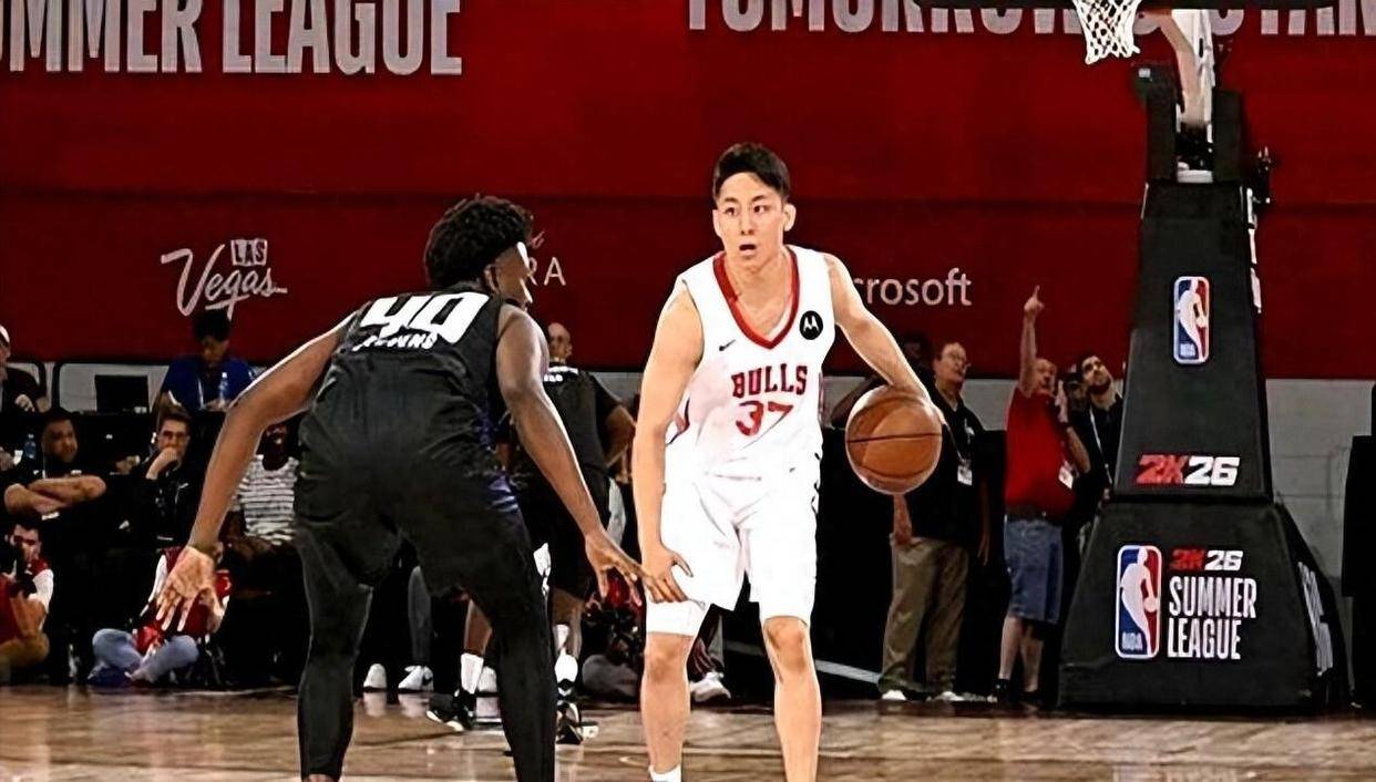 包含渡边和比江岛慎缺席亚洲杯河村勇辉首选NBA机会的词条